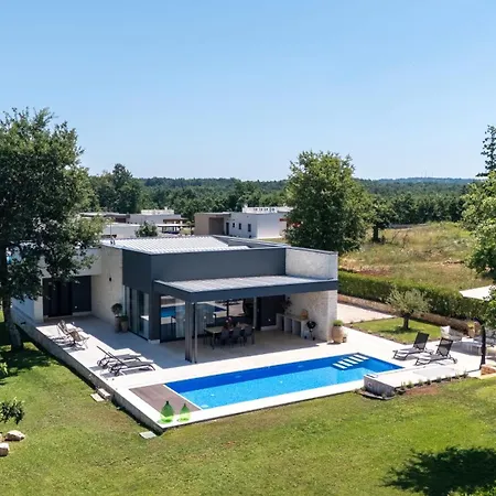 Botanica Villa *